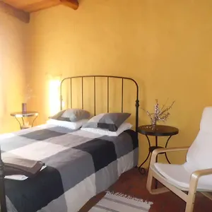 2* Pensión Casa Emilia