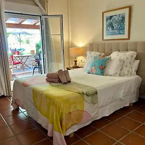 4* Couette-café At In Malaga & Solo Travellers