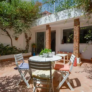 https://casa-la-albazana.hotelsincadiz.net